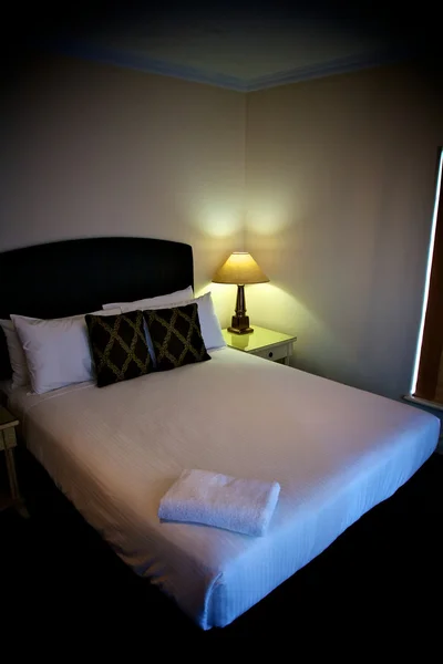 Yatak Odası, otel veya ev ile ilgili — Stok fotoğraf