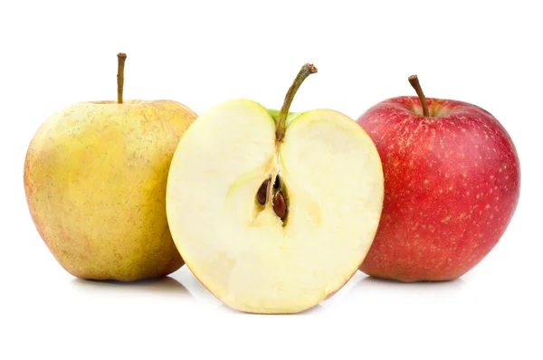 Manzana amarilla y roja —  Fotos de Stock