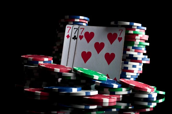 Éxito en el poker y fichas — Foto de Stock