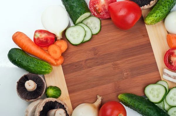 Fresh vegetables on the board — Stock Photo, Image