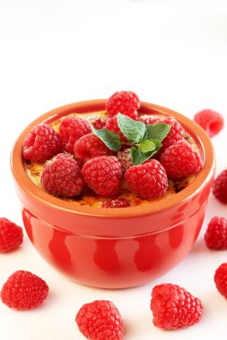 Fransız Creme brulee tatlısı