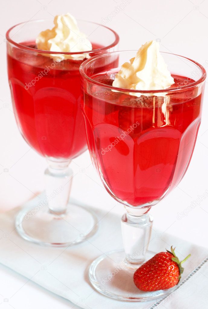 Strawberry jelly with cream