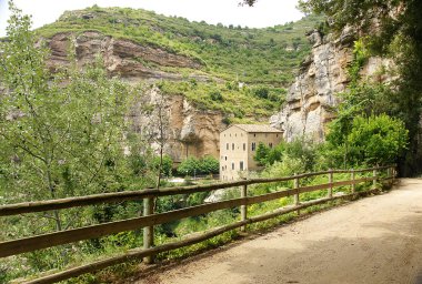 manastıra yürümek