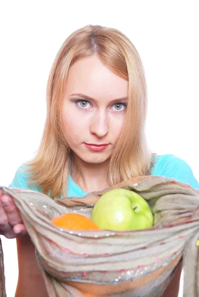 The girl gives fruit — Stock Photo, Image