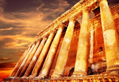 Jüpiter'in Tapınağı üzerine sunset, baalbek, Lübnan