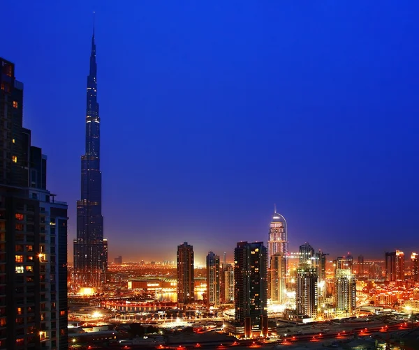 Dubai Innenstadt bei Nacht — Stockfoto