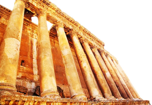 Jupiters tempel geïsoleerd op wit, baalbek, Libanon — Stockfoto