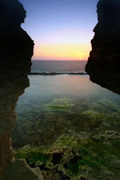 Sunset Seaview bitween cliffs — Stock Photo, Image