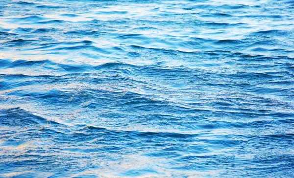 Blauwe waterachtergrond — Stockfoto