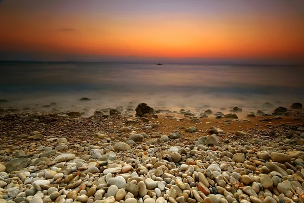 Під час заходу сонця морський пейзаж — стокове фото
