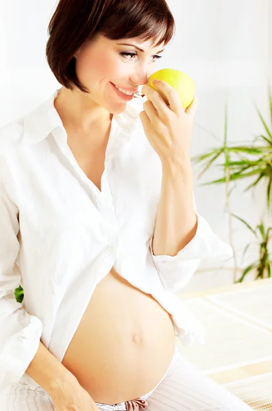 Healthy pregnant lady — Stock Photo, Image