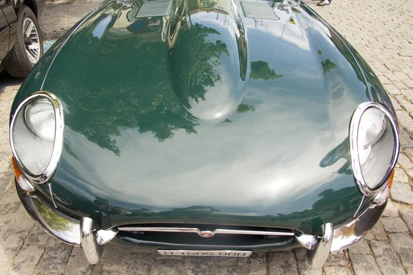 Madrid 3 jul "fiesta viejo coche clásico" jaguar tipo e 1960 —  Fotos de Stock