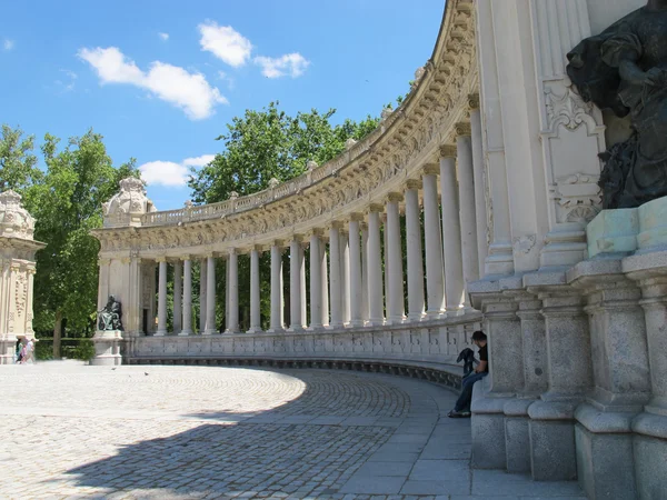 Monumento con columnas — Foto de Stock