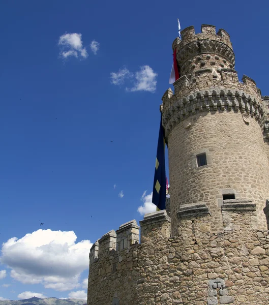 Średniowieczny zamek w real del manzanares, Hiszpania — Zdjęcie stockowe