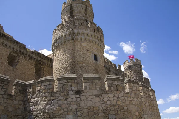 マンサナレス デル レアル、スペインの中世の城 — ストック写真