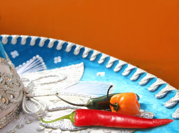 Mexikanska hoade Chilipeppar röd habanero serrano — Stockfoto