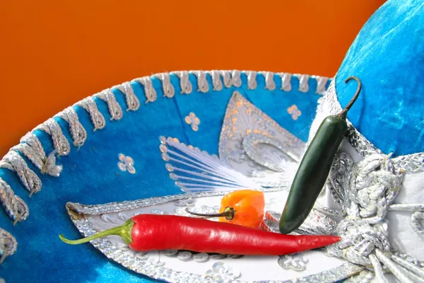 Chiles picantes mexicanos habanero serrano rojo — Foto de Stock