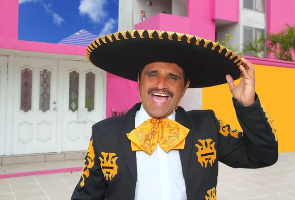 Charro mariachi portrait singing in mexican house — Stock fotografie