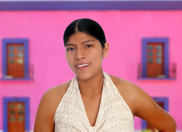 Женский портрет латинской латиноамериканской майя — стоковое фото
