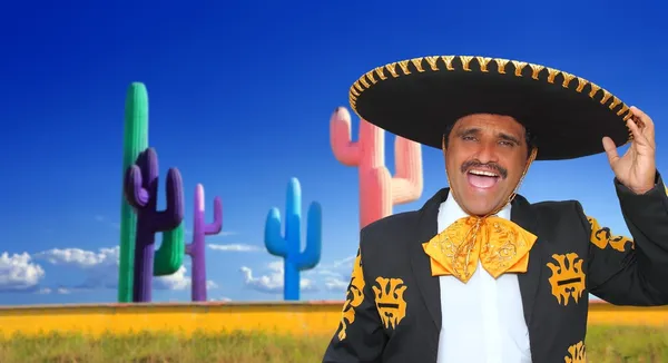 Mexikanische Mariachi Charro singen in Kaktus — Stockfoto