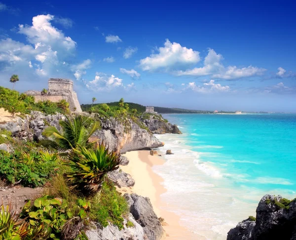 古代マヤ遺跡トゥルム カリブ海のターコイズ — ストック写真