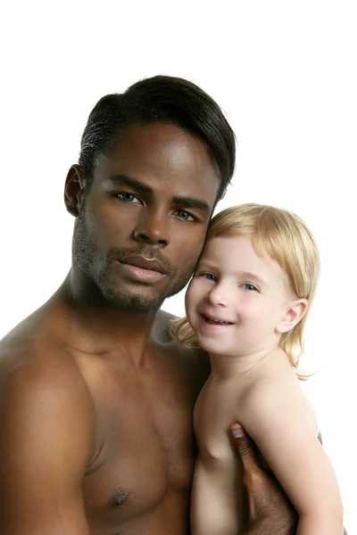 Multi-etnische familie Afrikaanse vader Kaukasische dochter — Stockfoto