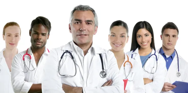Competenza medico multirazziale infermiere fila squadra — Foto Stock