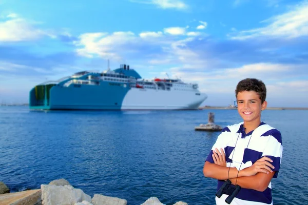 Boy teenager in ferry harbor blue sea — Stock Photo, Image