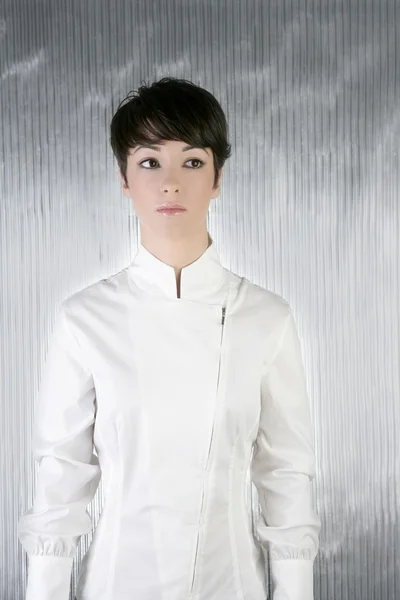 Futurista mulher branco prata retrato — Fotografia de Stock