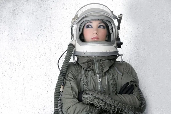Aeronave astronauta nave espacial capacete mulher moda — Fotografia de Stock