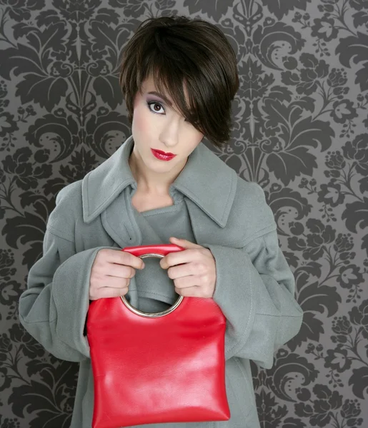 ハンドバッグの赤のレトロな女性のヴィンテージのファッション — ストック写真