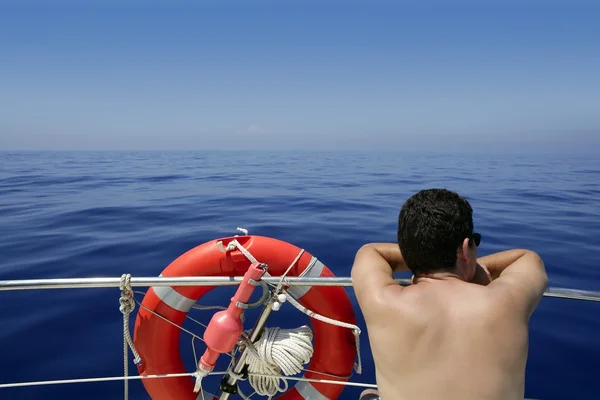海の船から海の景色の背面します。 — ストック写真