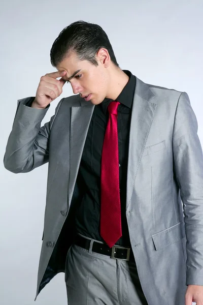 Homme d'affaires inquiet maux de tête stressé et triste — Photo