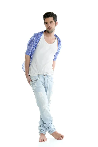 Повна довжина випадковий джинсовий красивий чоловік над білим — стокове фото