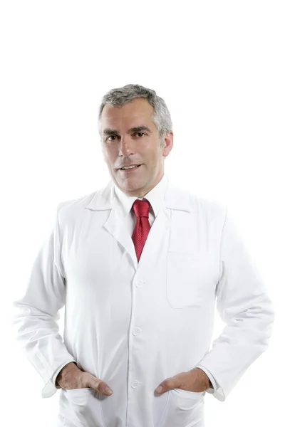 Uzmanlık doctos üst düzey bir gri saç portre gülümseyen — Stok fotoğraf