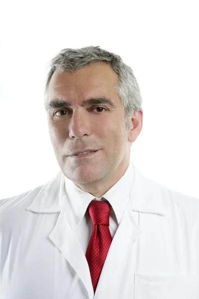 Läkare senior kompetens grå hår på vit — Stockfoto