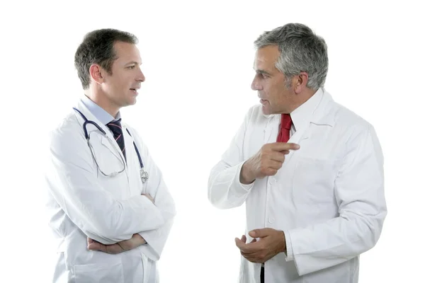Doktorlar takım uzmanlık kıdemli kravat konuşmak — Stok fotoğraf
