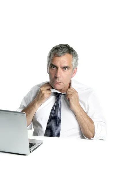 Senior affärsman betonade gest öppen hals slips — Stockfoto
