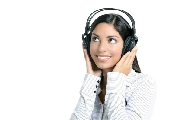 Krásná bruneta podnikatelka slyšení hudby — Stock fotografie
