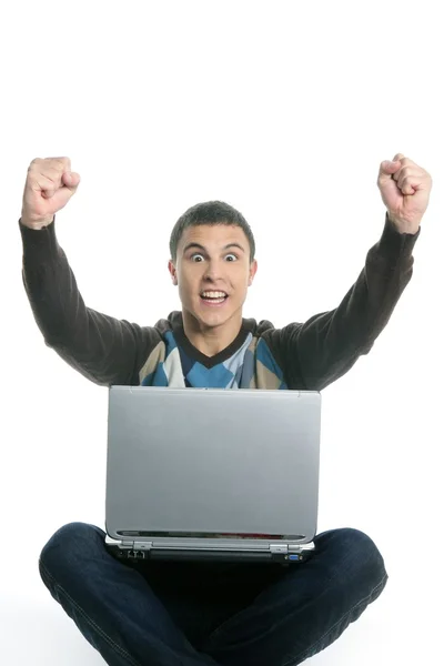 学生幸せなノート パソコン、成功ジェスチャー表現 — ストック写真