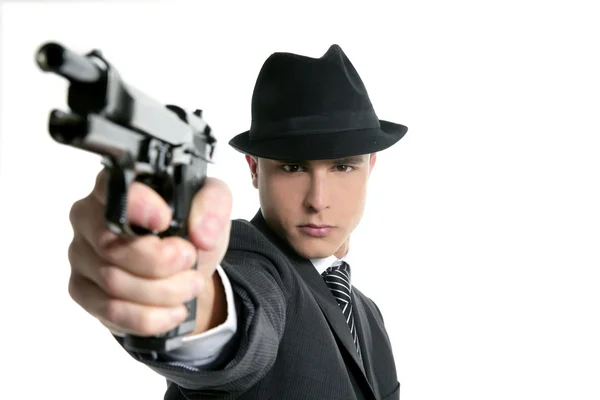 Portrait mafieux classique, homme avec costume noir et pistolet — Photo