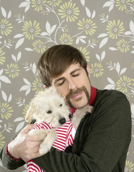 Geek retro man holding dog silly on wallpaper — Stock Photo, Image
