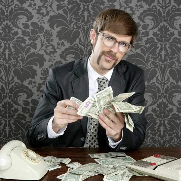 Empresario nerd contable dólar notas — Foto de Stock