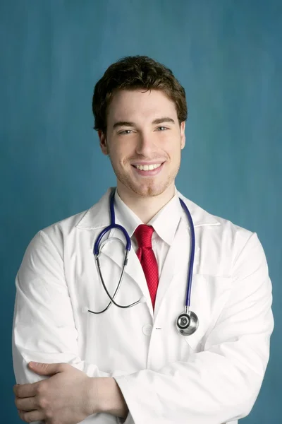 Gelukkig jonge mannelijke arts man glimlach knappe — Stockfoto