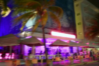 miami Beach gece renkli ışıklar bulanık