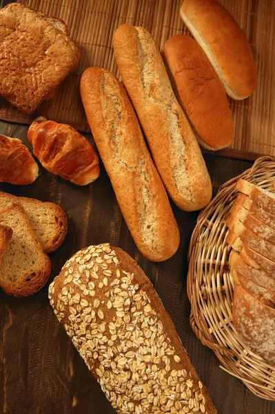 Gevarieerde brood stilleven — Stockfoto
