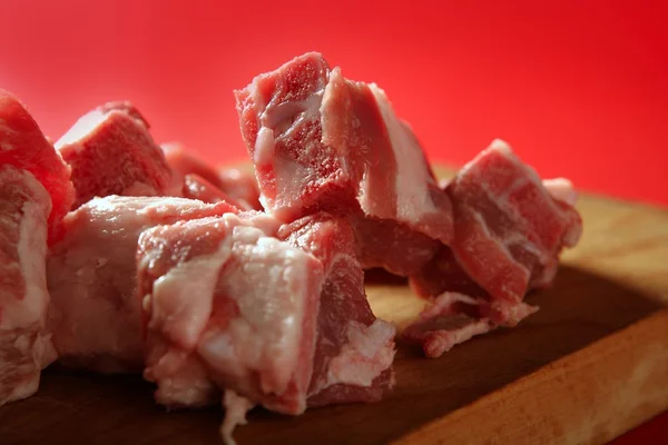 猪，猪肉原料肉片断结束红 — 图库照片