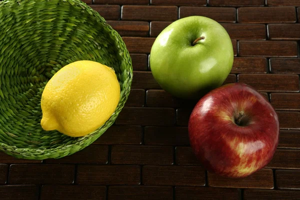 Rozmanité ovoce a zelenina — Stock fotografie