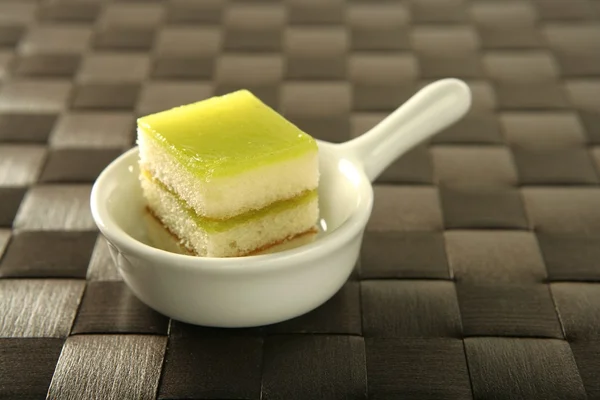 Pasteles sobre cuchara — Foto de Stock