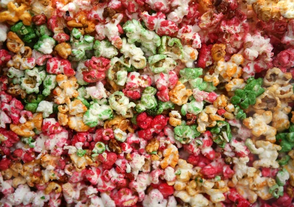 Více barev, sladký popcorn makro — Stock fotografie